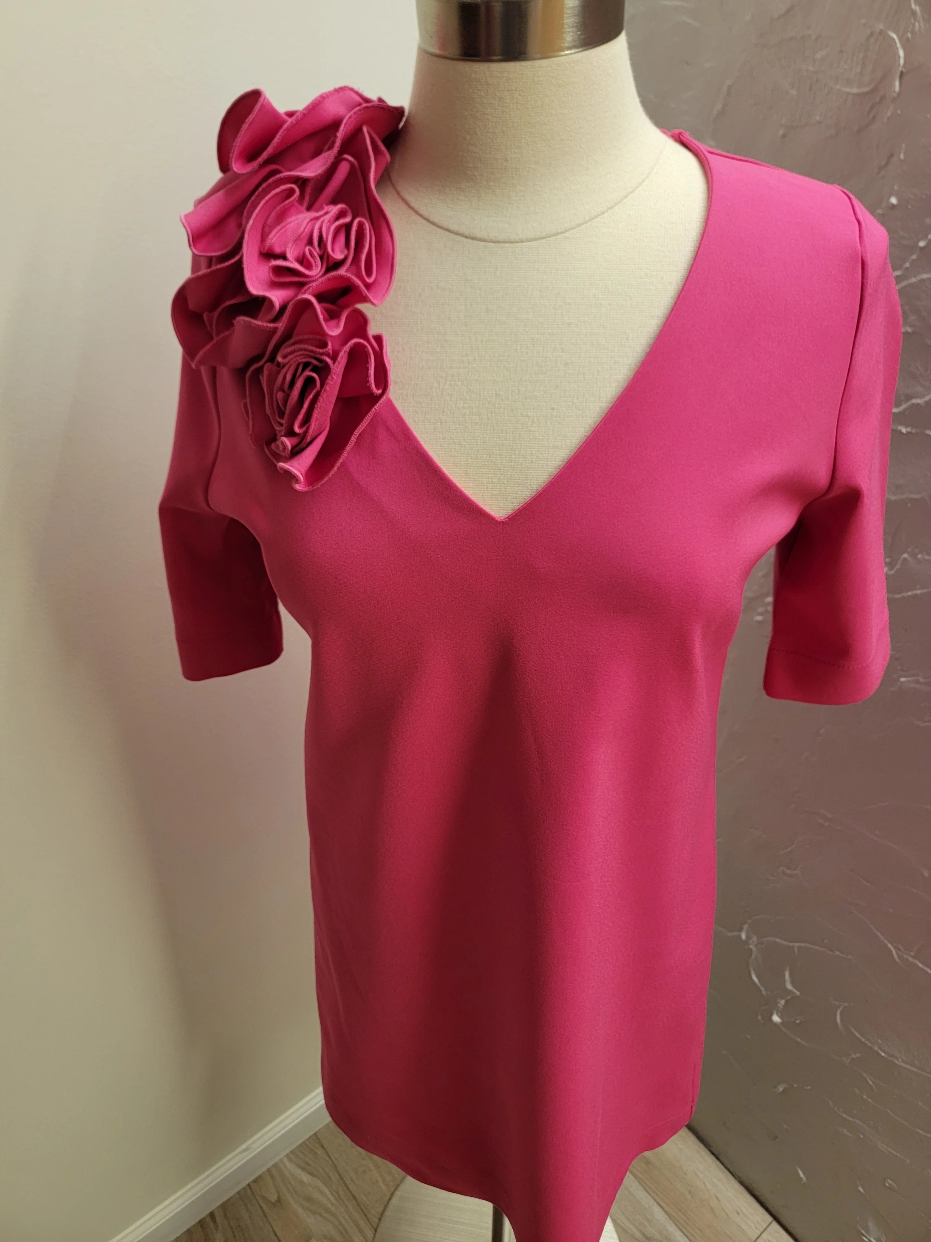 Short Sleeve cocktail dress with Roses