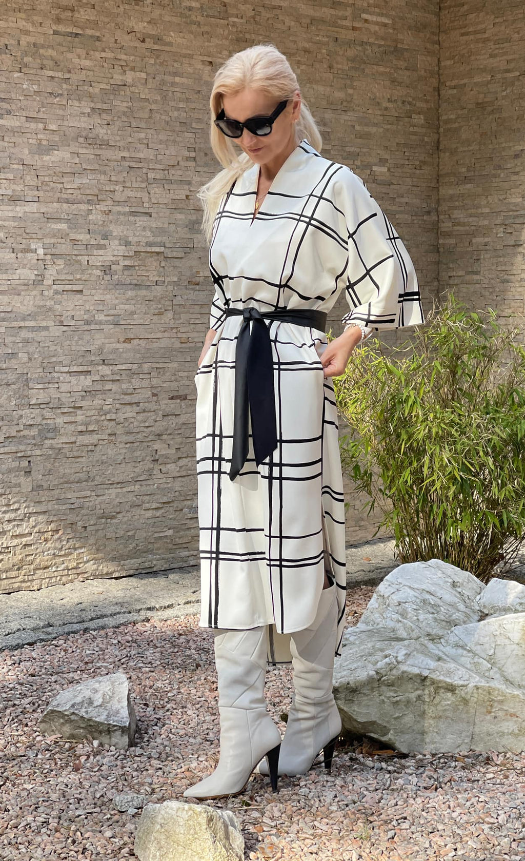 Long elegant belted dress