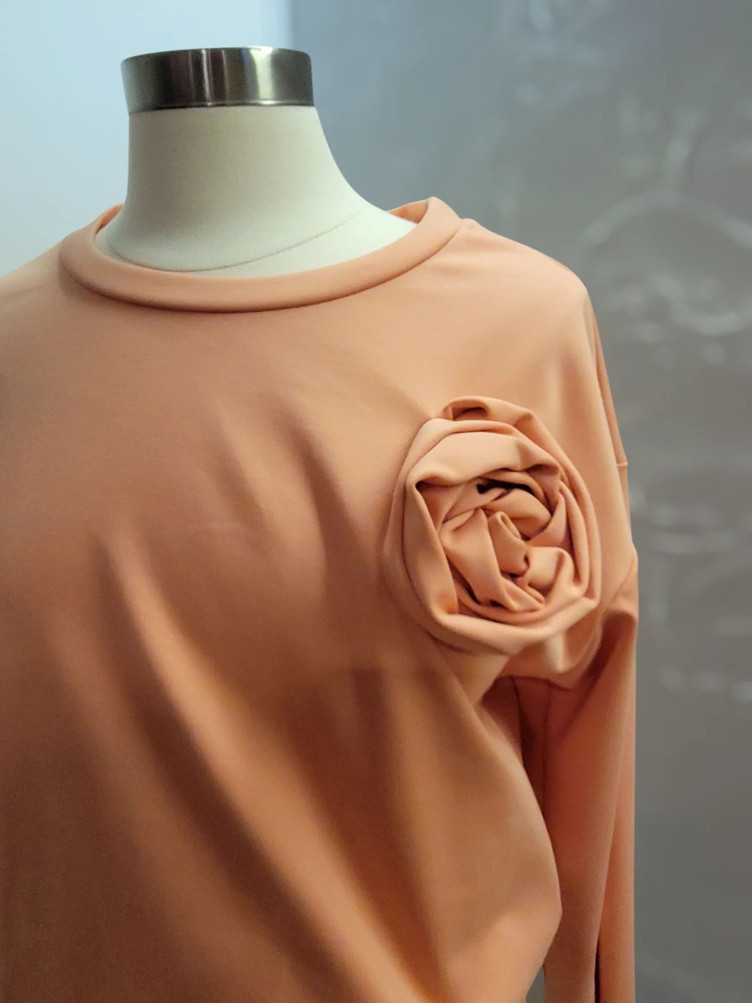 Peach Sweatshirt with rose - part of the set