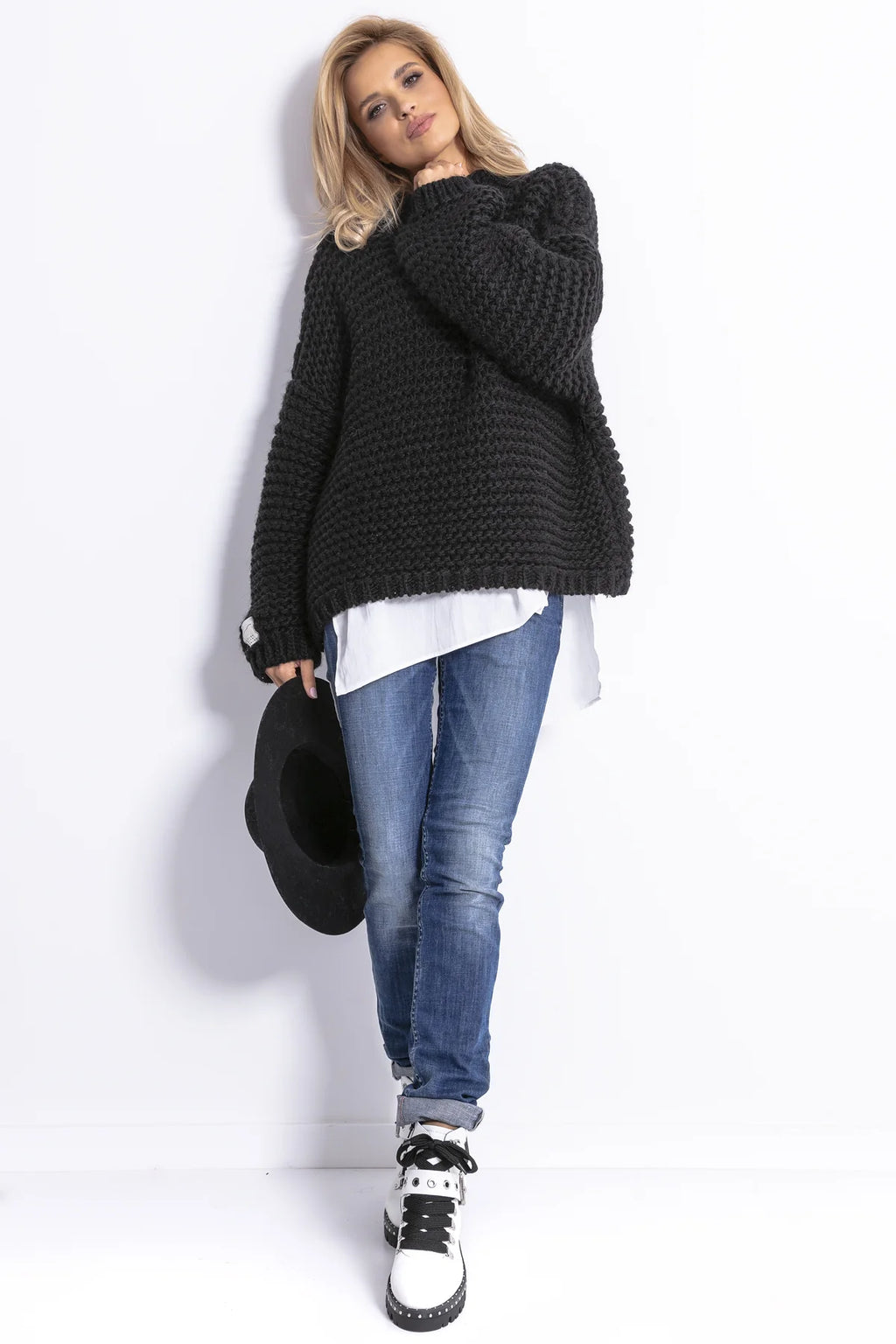 Oversize chunky knit sweater