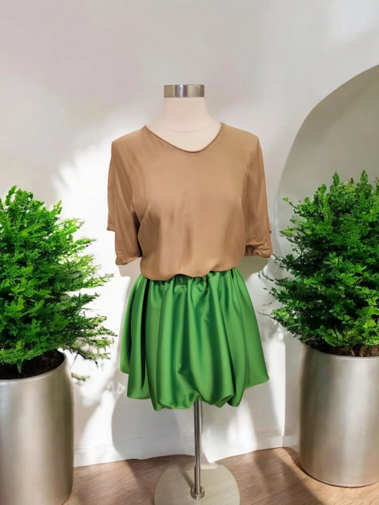 Short Bubble Style Skirt