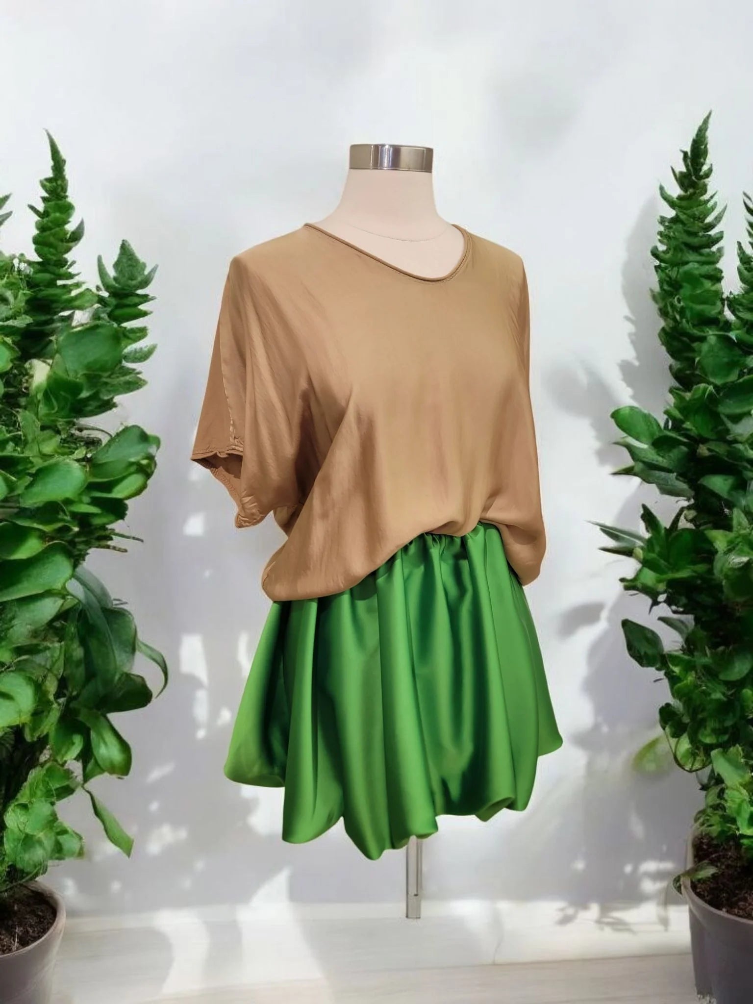 Short Bubble Style Skirt