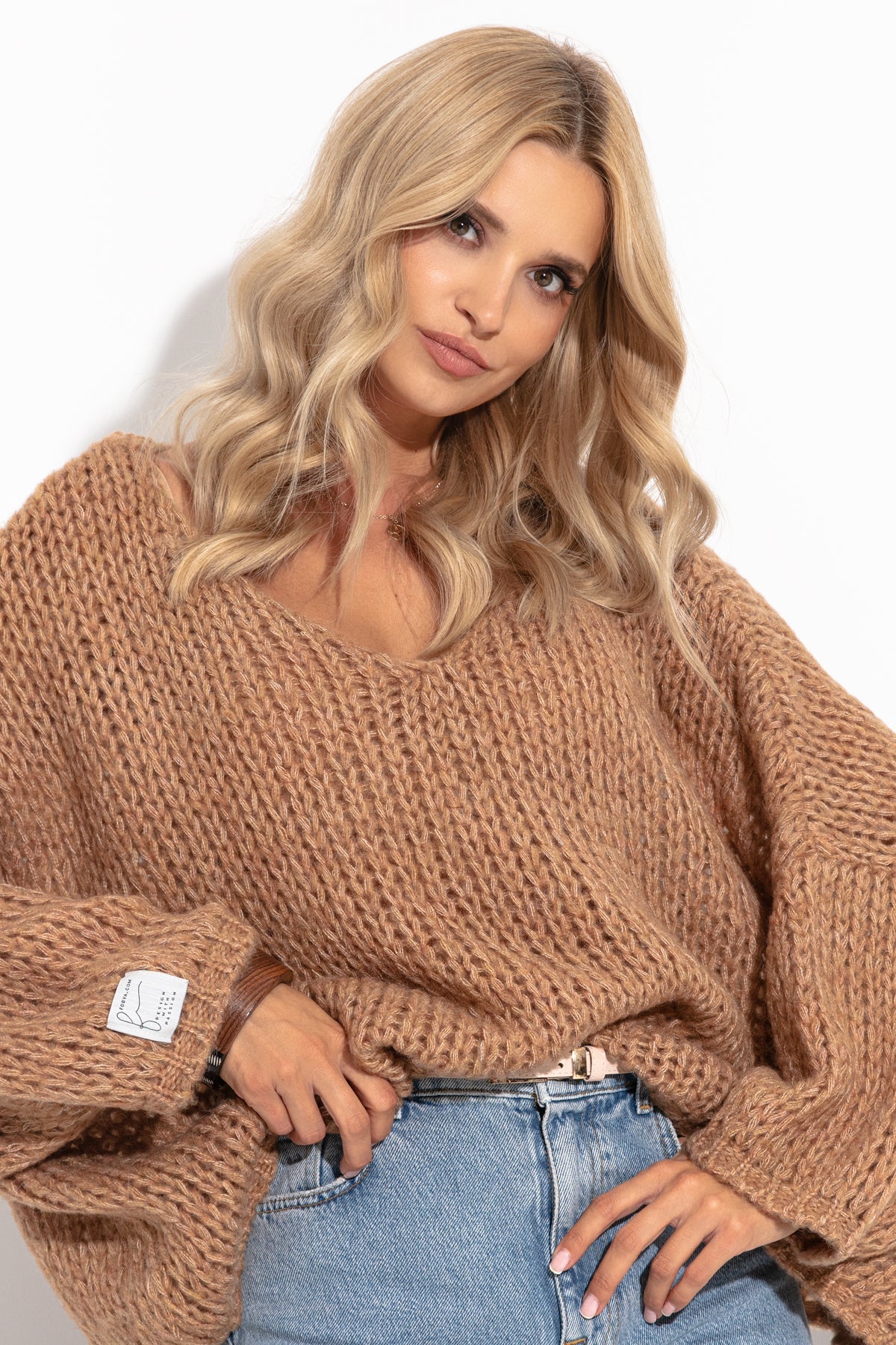 Casual sweater with flare sleeve