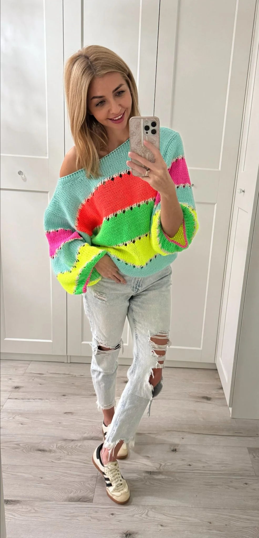 Eyelet details summer sweater