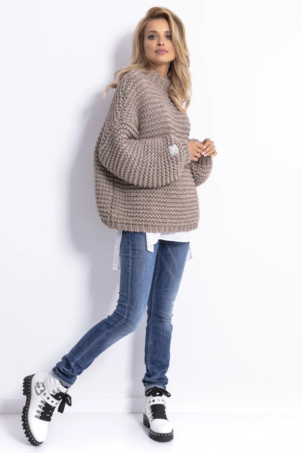 Oversize chunky knit sweater