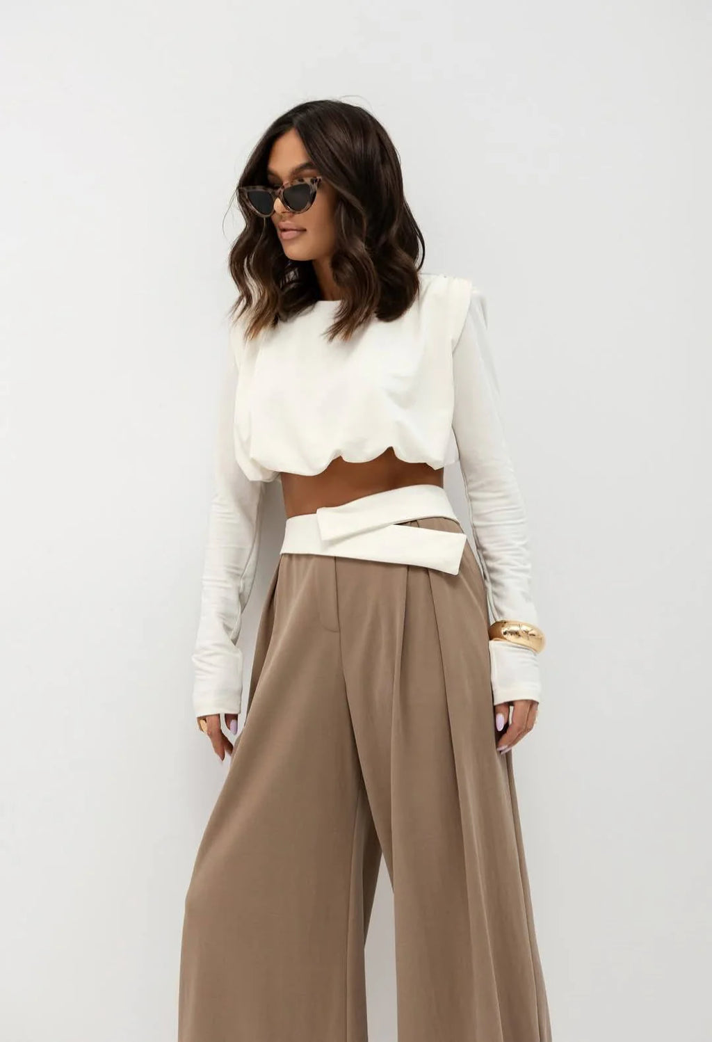 Cappuccino Pants with cream belt-part of the set