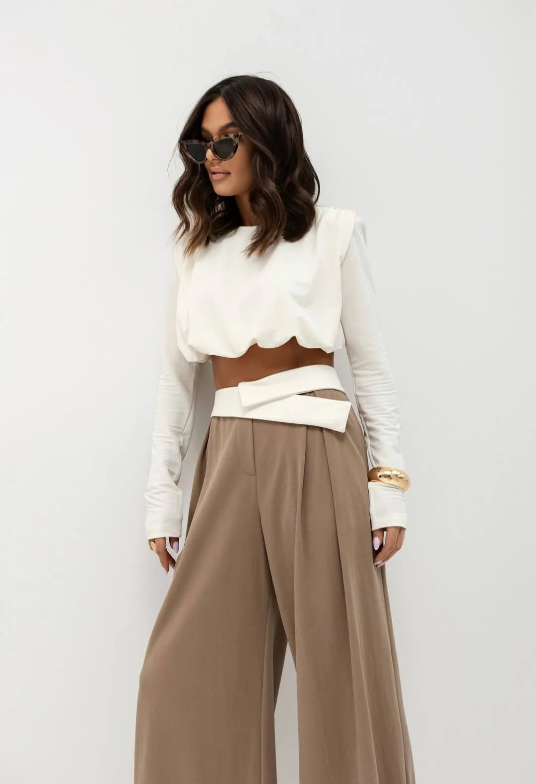 Cappuccino Pants with cream belt-part of the set
