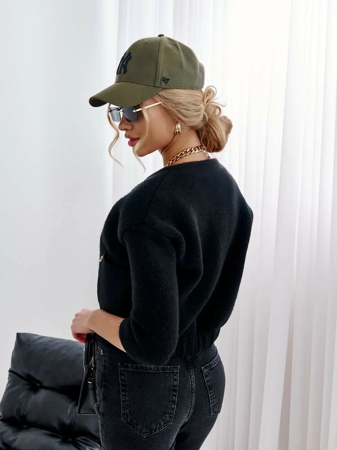 Short Waist Elastic Band Cardigan