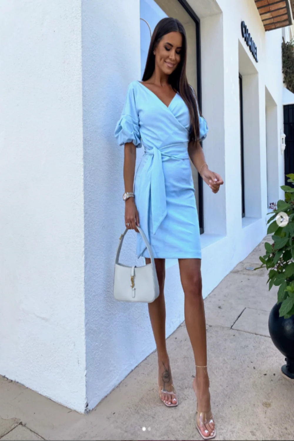 V neck dress with ruffle sleeves