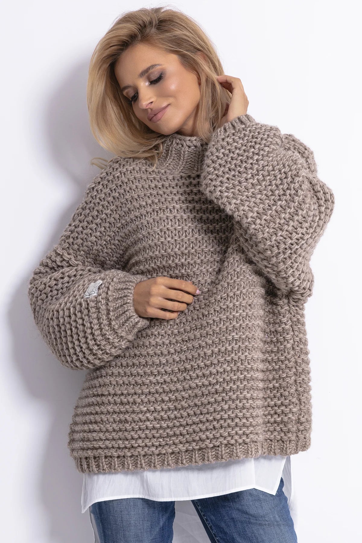 Oversize chunky knit sweater