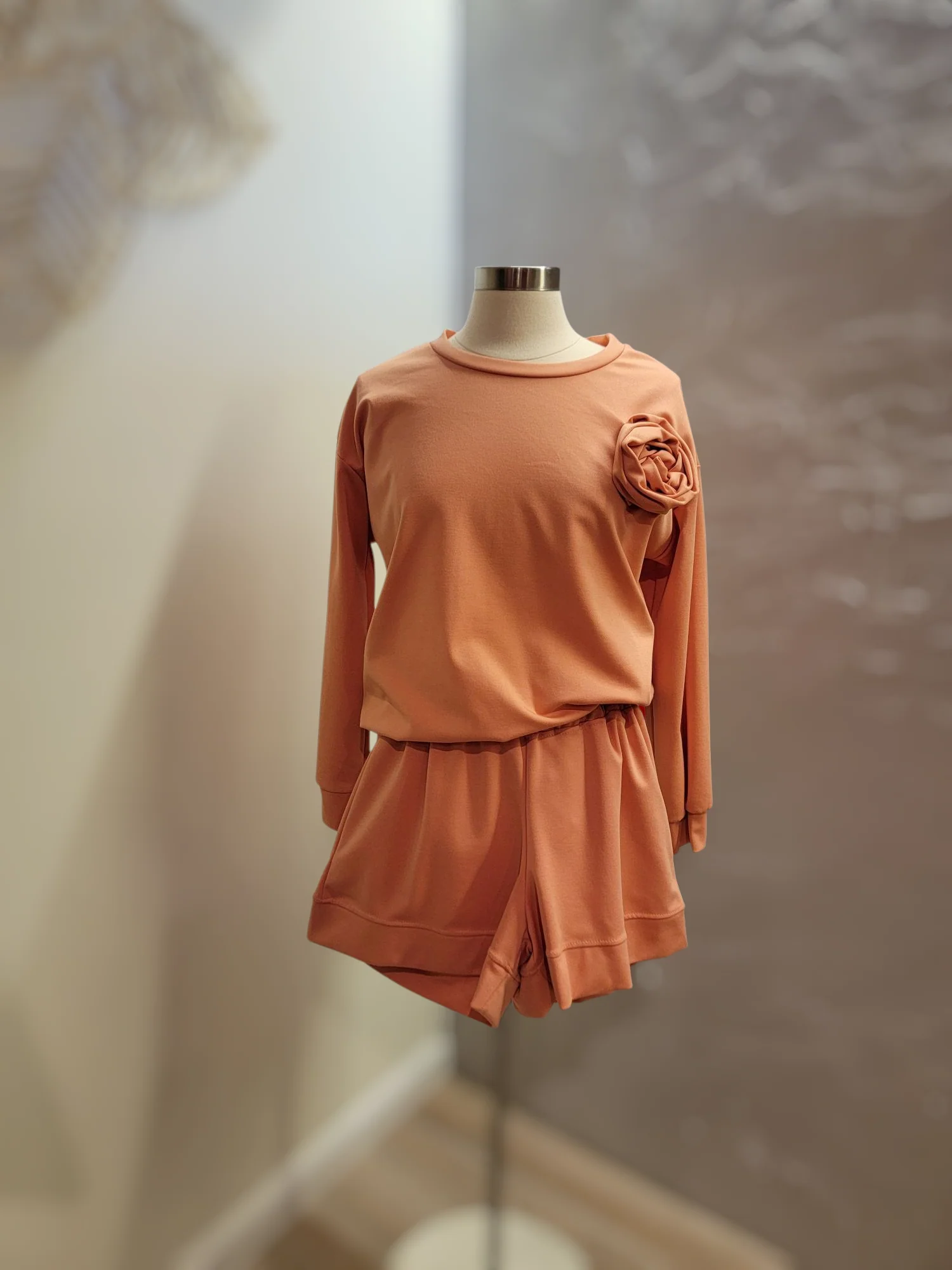 Peach Sweatshirt with rose - part of the set