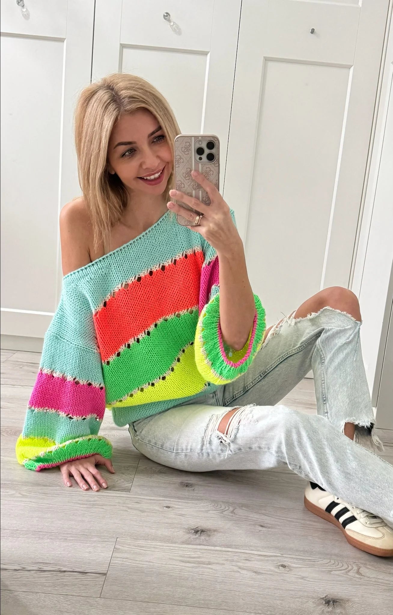 Eyelet details summer sweater