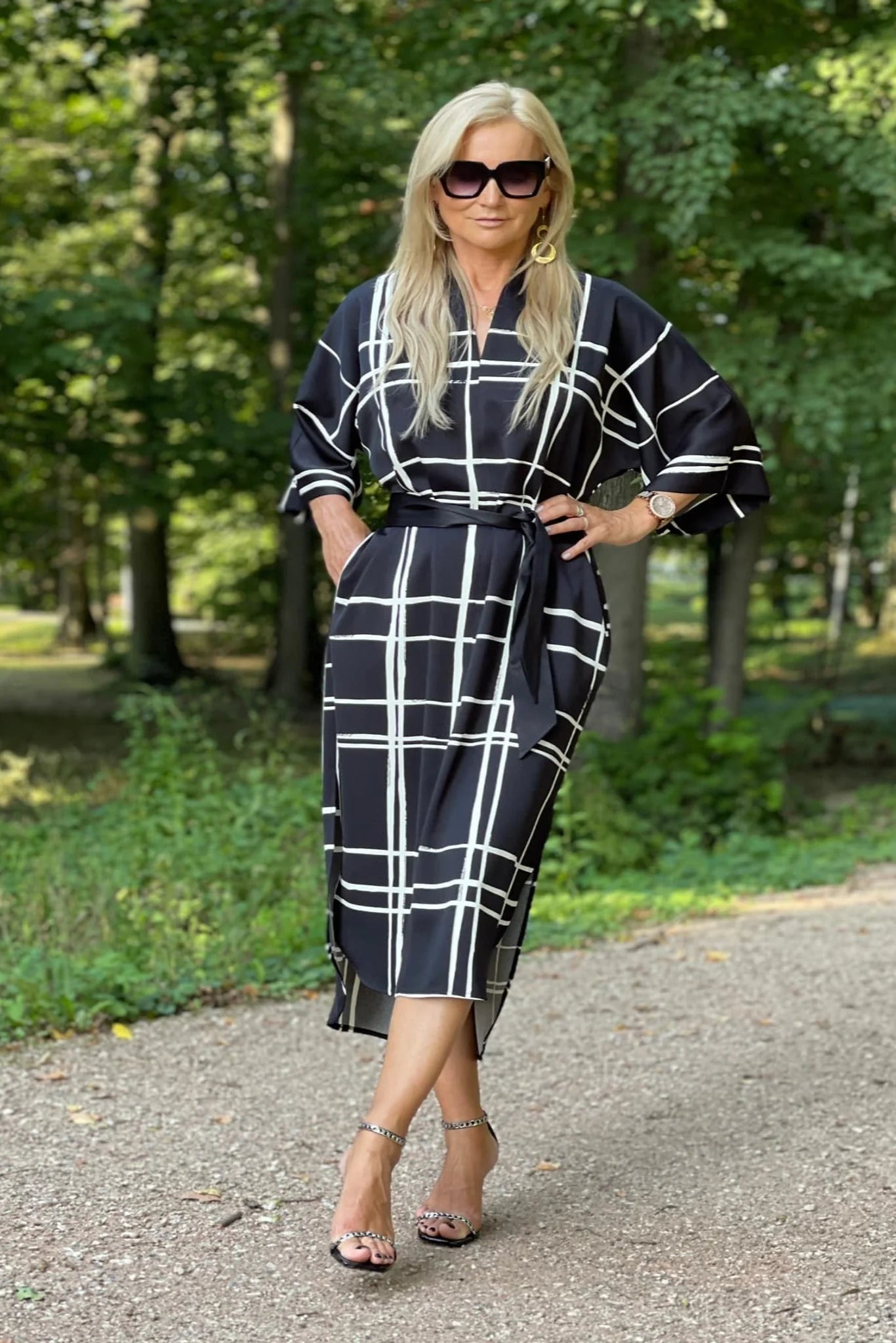 Long elegant belted dress