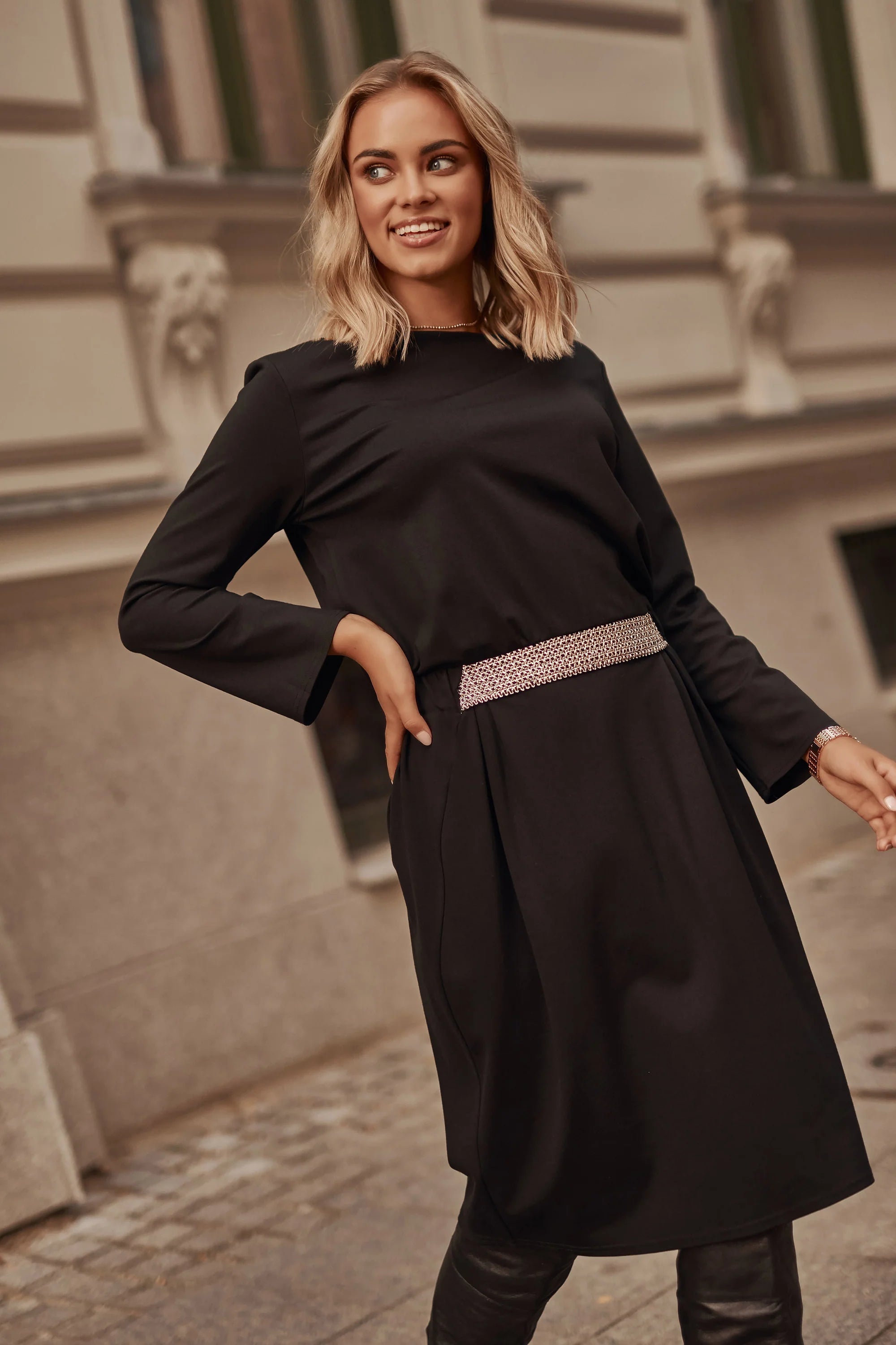 Elegant midi dress