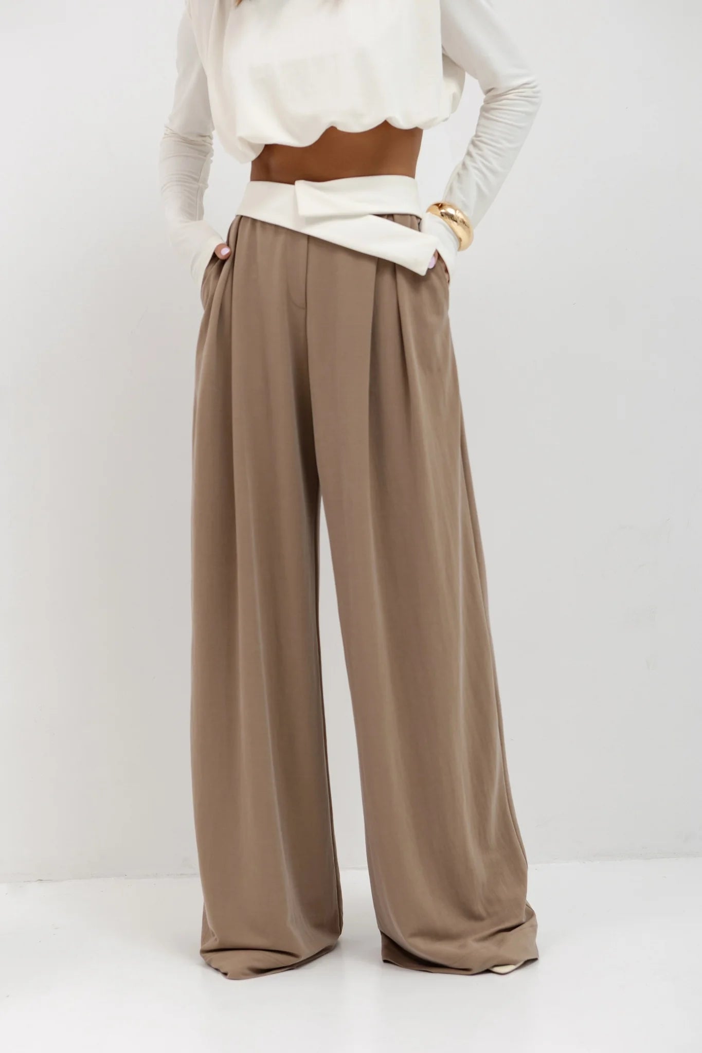 Cappuccino Pants with cream belt-part of the set