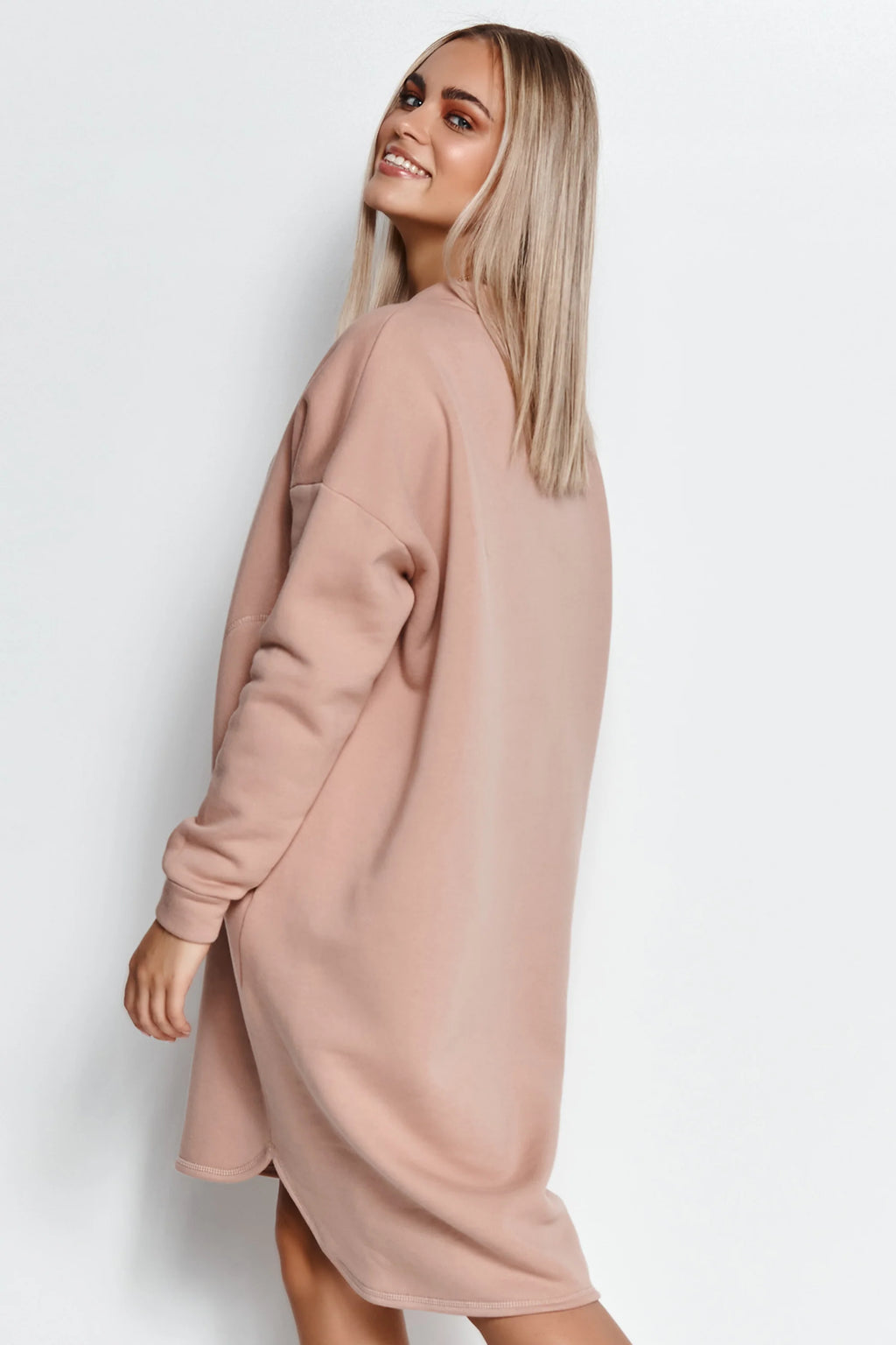 Sweatshirt dress with logo
