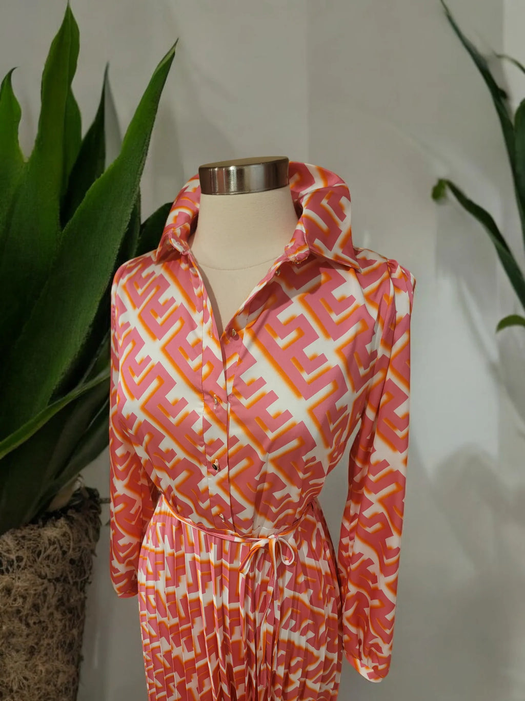 Pleated geometric print dress