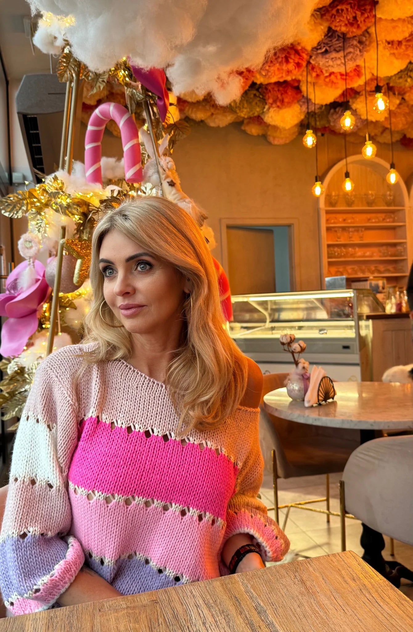 Eyelet details summer sweater