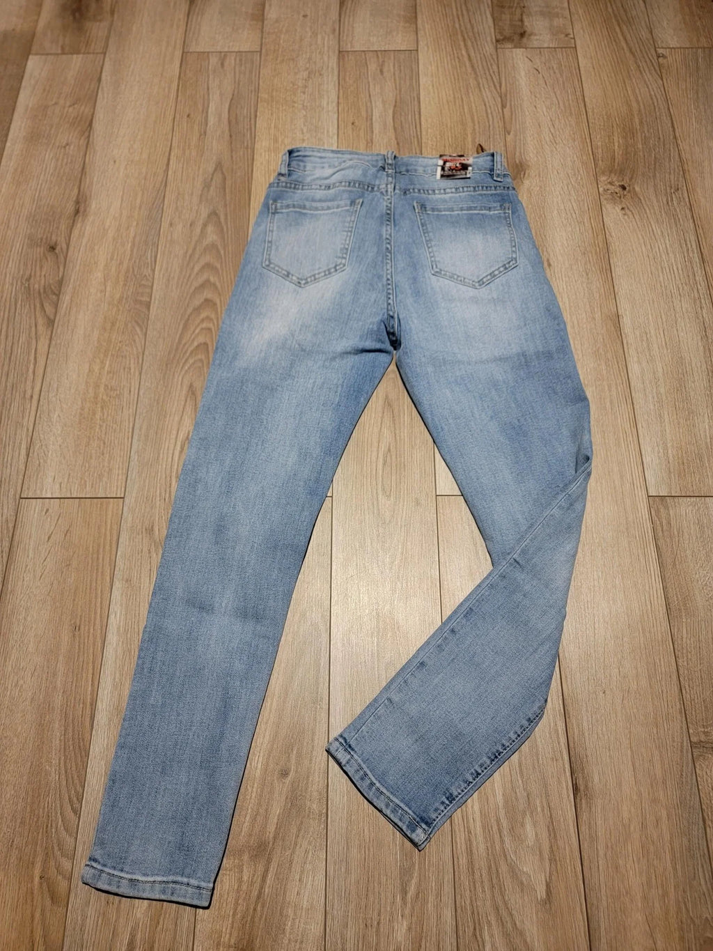Jeans with oblique fly